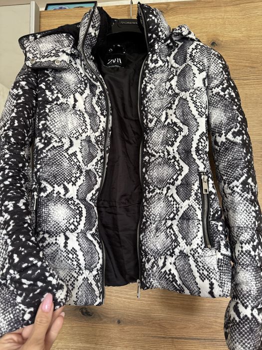 Дамско шарено яке Zara