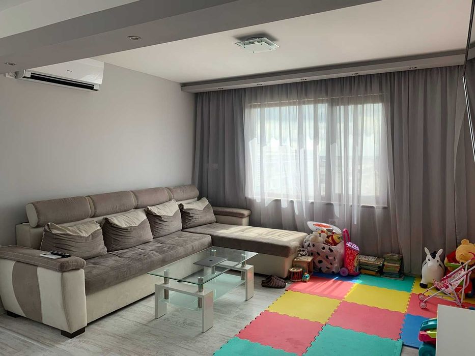 Продава се Четиристаен апартамент в Стара Загора, Център - 105 кв.м за 1477 €/кв.м - Снимка #2