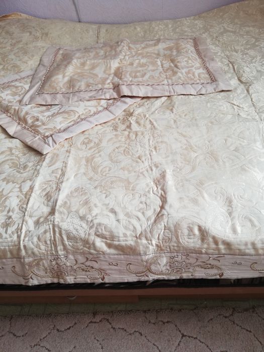 Покрывало на кровать