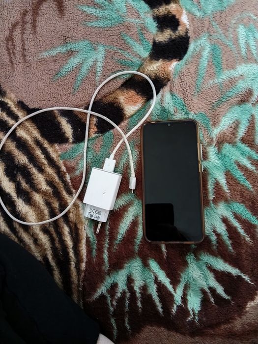 Продам сотку Redmi 9 A