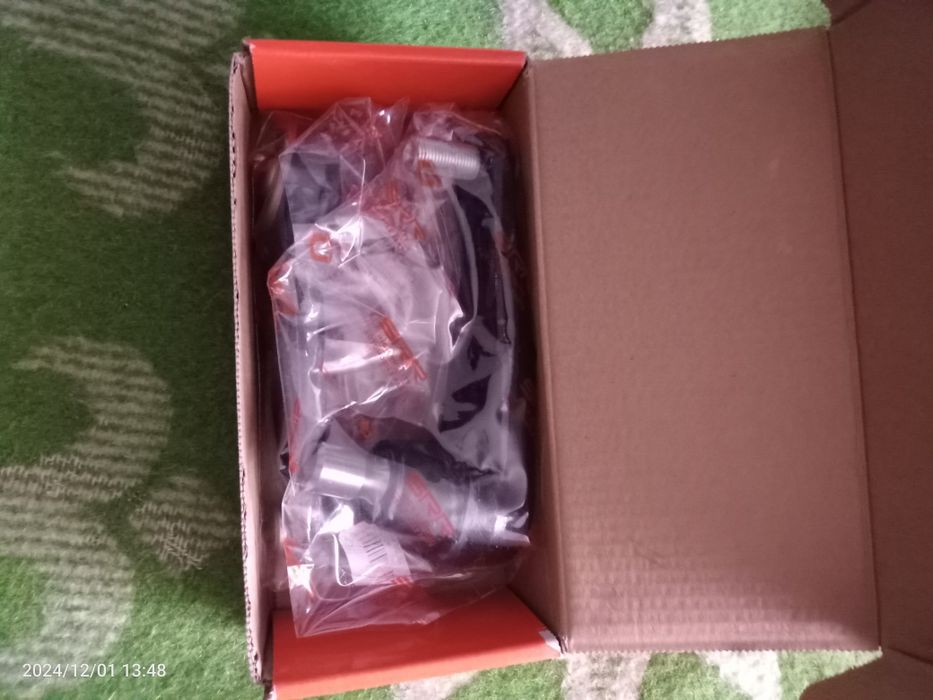 Продам новые шаровые  на Mazda 323f