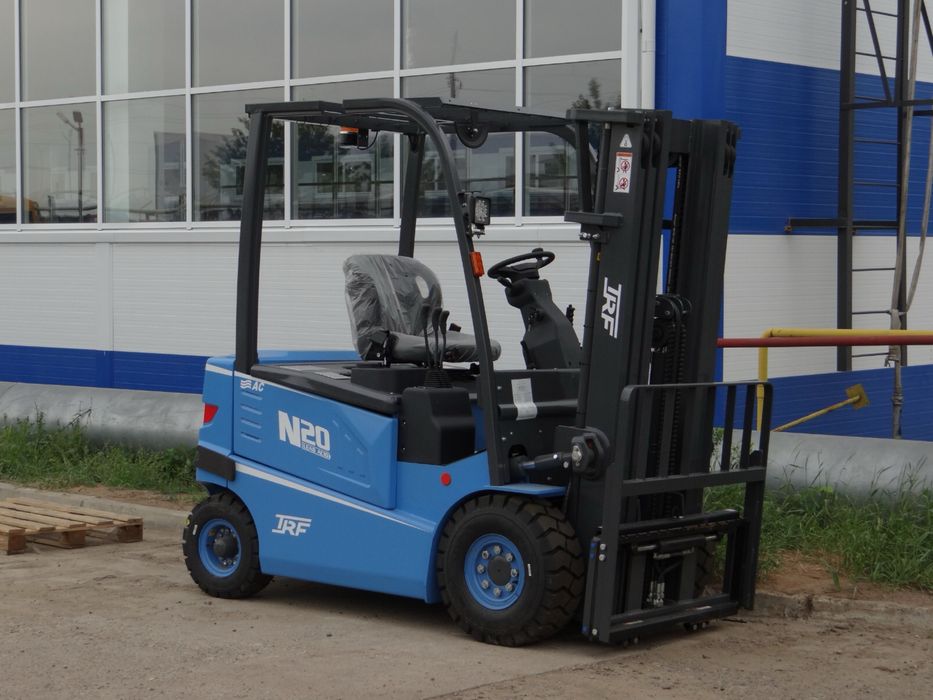 Вилочный погрузчик 2 тонн