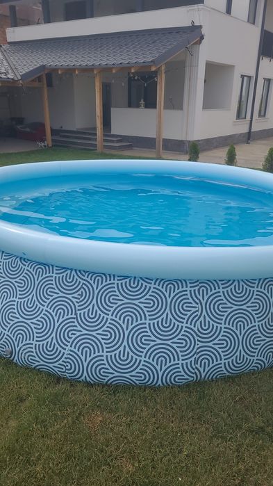 Piscina de gradina diametru 460/107 cu tot cu scara și pompa de recirculare produs nou împachetat