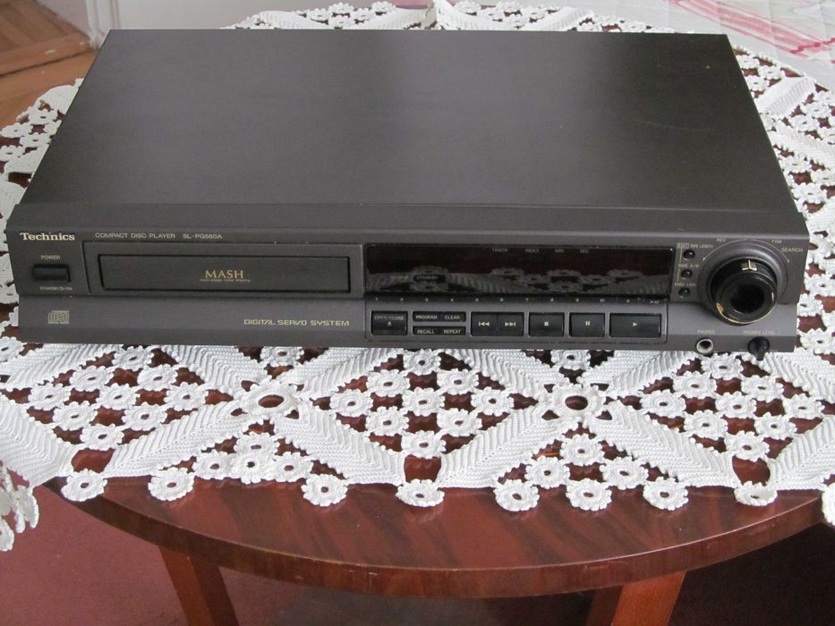 Technics cd si tuner , jucarii vintage