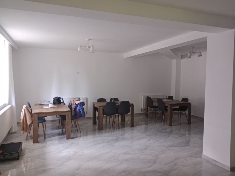 Cazare Ranca 8 camere