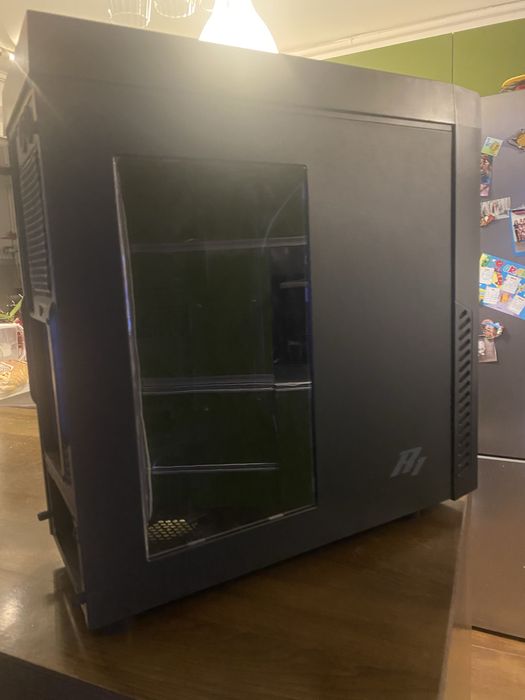 Carcas PC Zalman R1