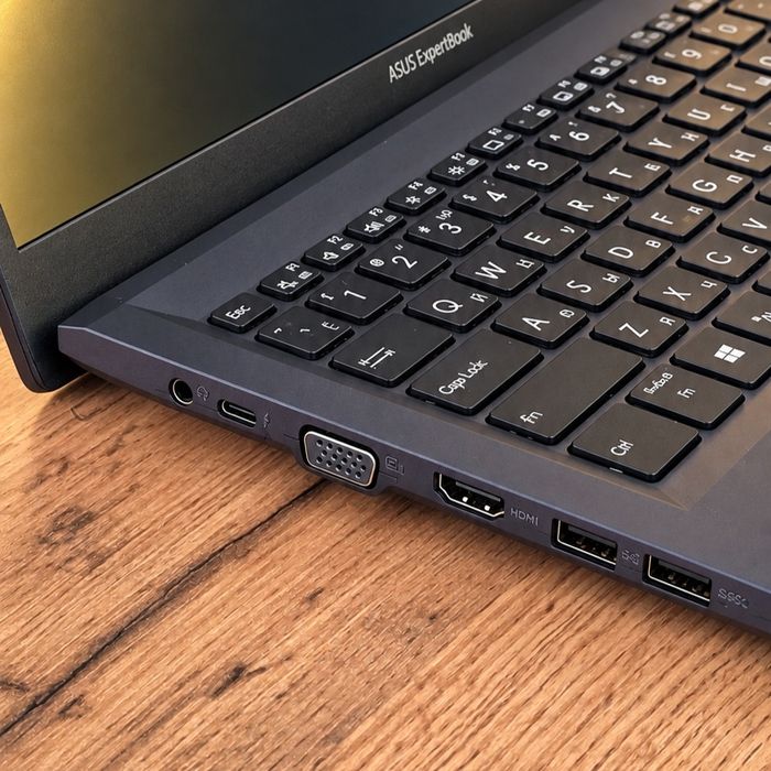 Ноутбук для учебы и работы Asus ExpertBook
