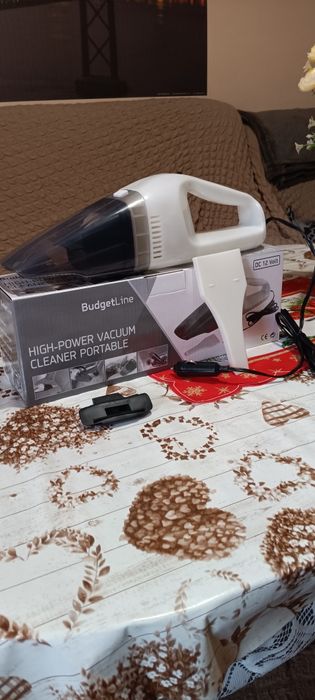 Продавам чисто нова прахосмокачка за кола  12 волта