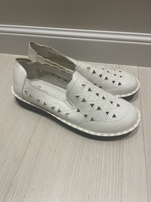 Туфли 37 размер новые