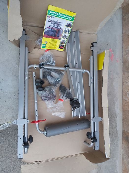 Vând suport auto pentru biciclete