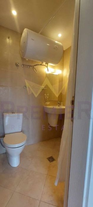 Дава се под наем Четиристаен апартамент в Варна, Център - 100 кв.м за 1000 € - Снимка #5