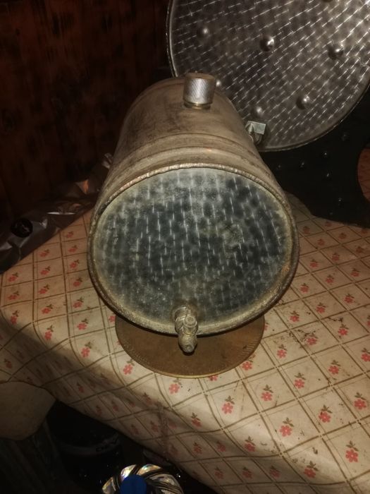 Продавам бурета от дърво и неръждавейка