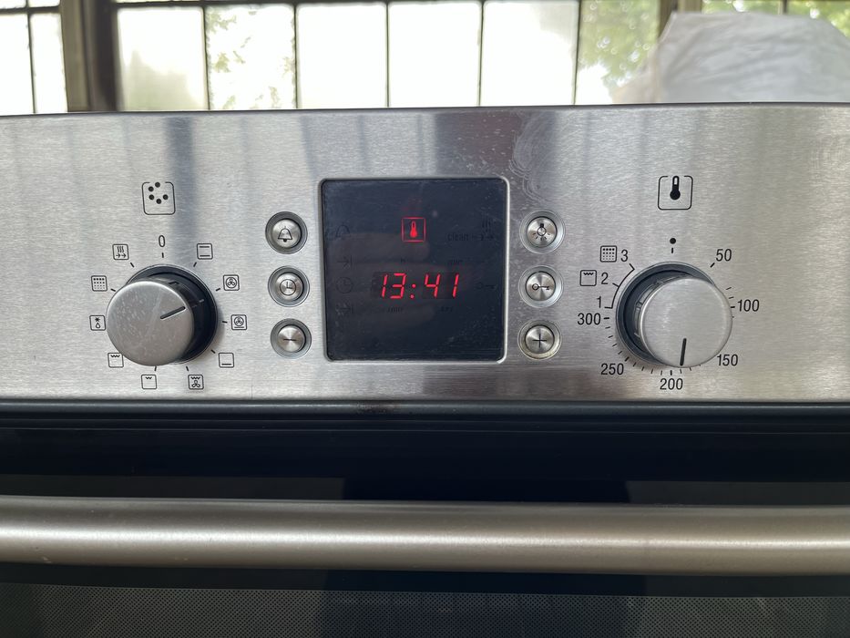 Фурна за вграждане Bosch HBA534ES0 71l Inox