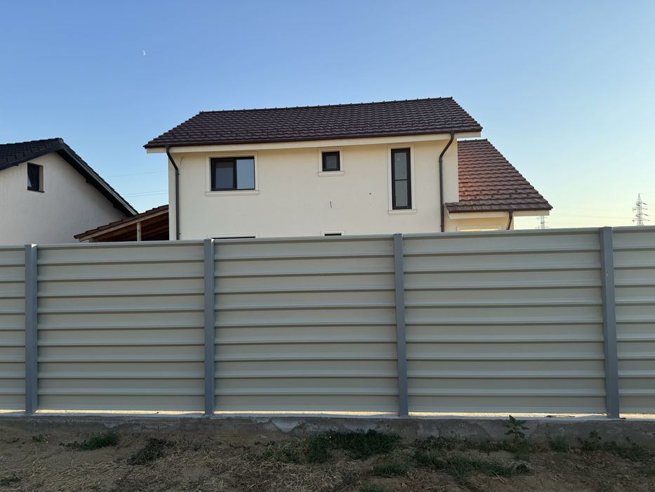 Gard din tabla cutata Viking, model T35 fatada, vopsita electrostatic.