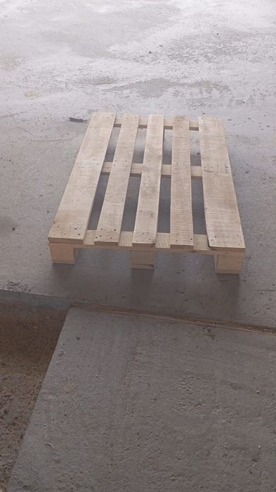 Paleti marfă dimensiuni europalet