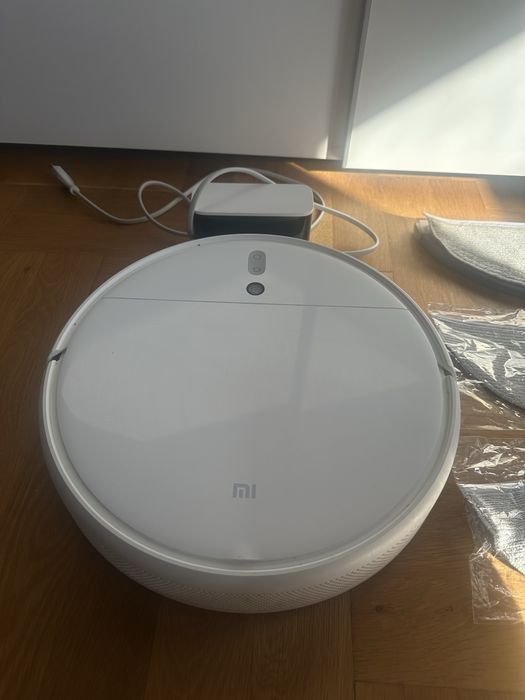 Прахосмукачка робот Xiaomi Mi Robot Vacuum-Mop