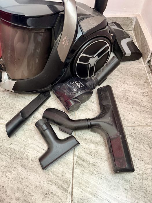 Пылесос Tefal Silence Force Cyclonic