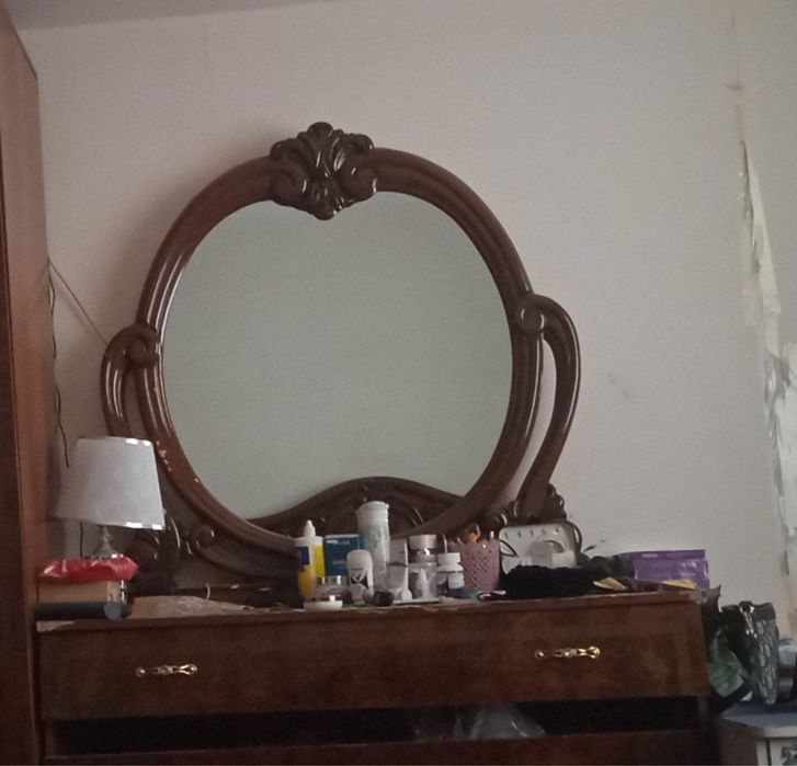 Mebel sotiladi kimga kere bosa tel qilila