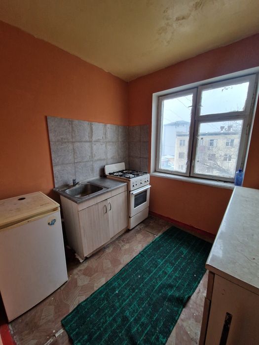 KIUF университет худудида 2 хонали квартира ижарага берилади!