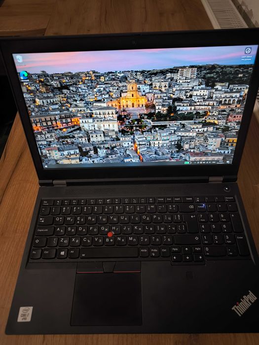 ThinkPad P15/Core i7-10850H/32GB RAM/512 SSD/Quadro T1000 4GB/15.6 IPS