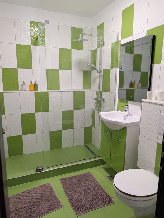 Inchiriez ap 2 dormitoare zona BMW — fotografia 2