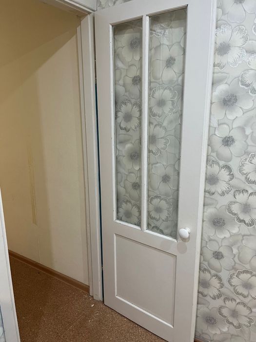 Продам деревянные межкомнатные двери