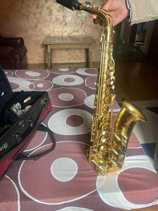 Vând Saxofon .Yamaha a-yas_62-.G1 -90%  nou
