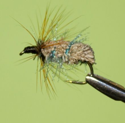 Приманка "Мушка сухая Кабарожка"