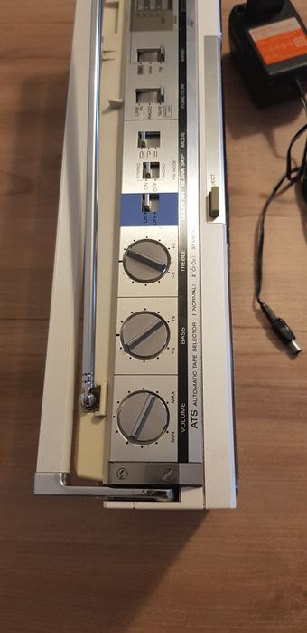 Radio casetofon Sony CFS-F11S Autoreverse Sofisticat  Made in Japan