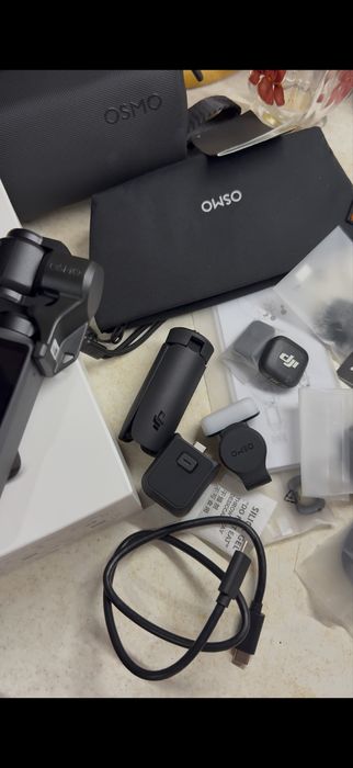 Osmo Pocket 4 creator combo