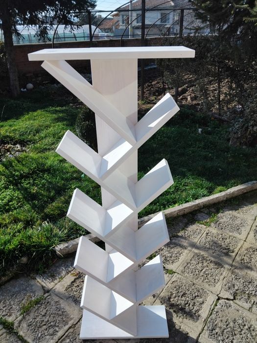 Етажерка, библиотека