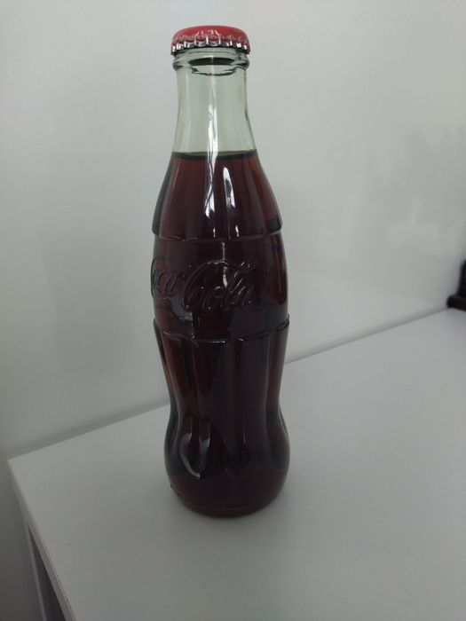 Кока кола в ретро бутилки