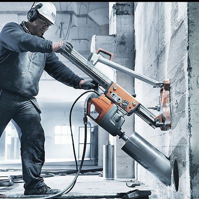 Almazniy reska beton kesamiz