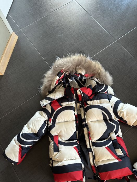 Продавам зимни комплекти Monckel