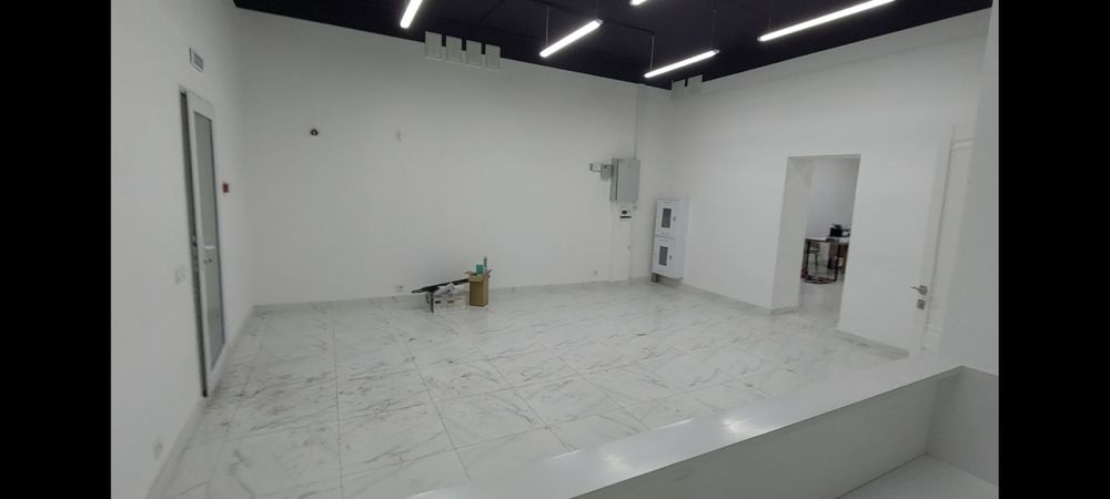 Сдам в аренду 87 квадратов