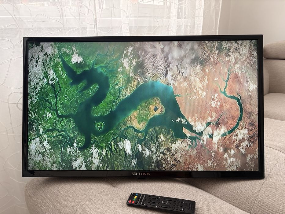 Телевизор 32” CROWN 32550 LED