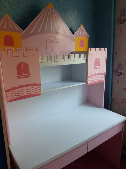 Спальный гарнитур детский