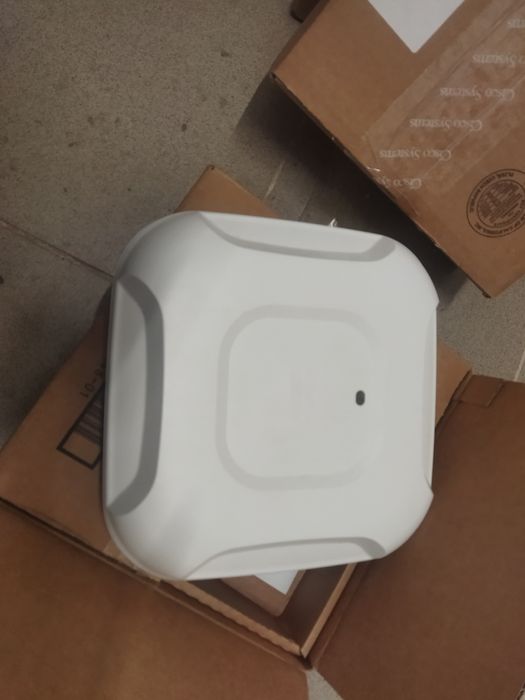 Точка доступа Cisco AIR-CAP3702I-E-K9