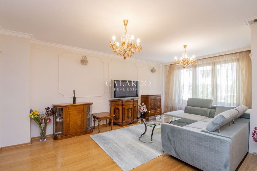 Дава се под наем Тристаен апартамент в София, Лозенец - 110 кв.м за 950 € - Снимка #3