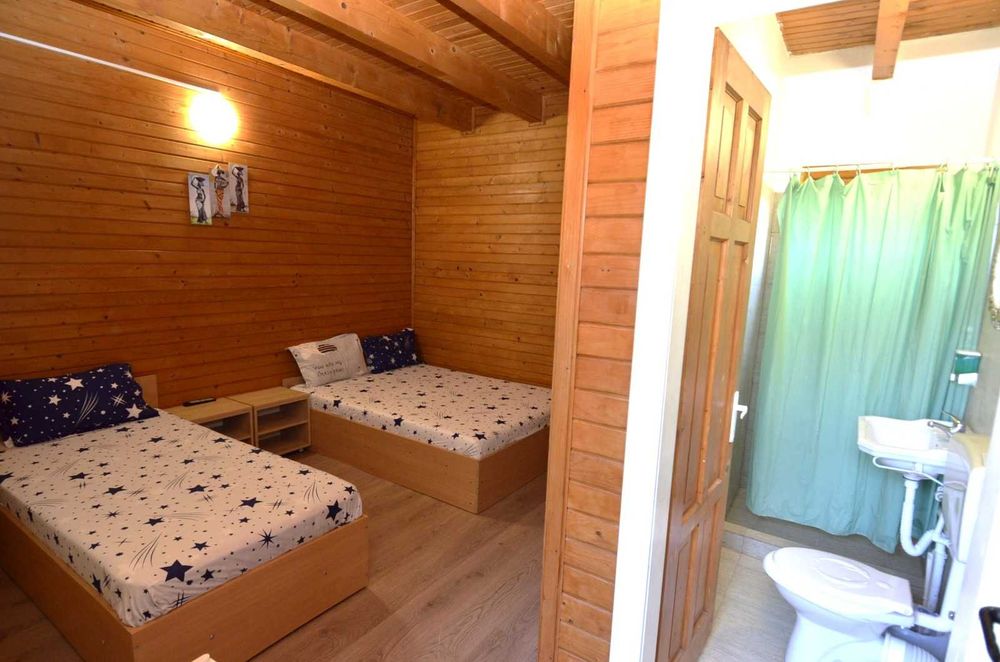 Cazare in Costinesti- avem camere libere