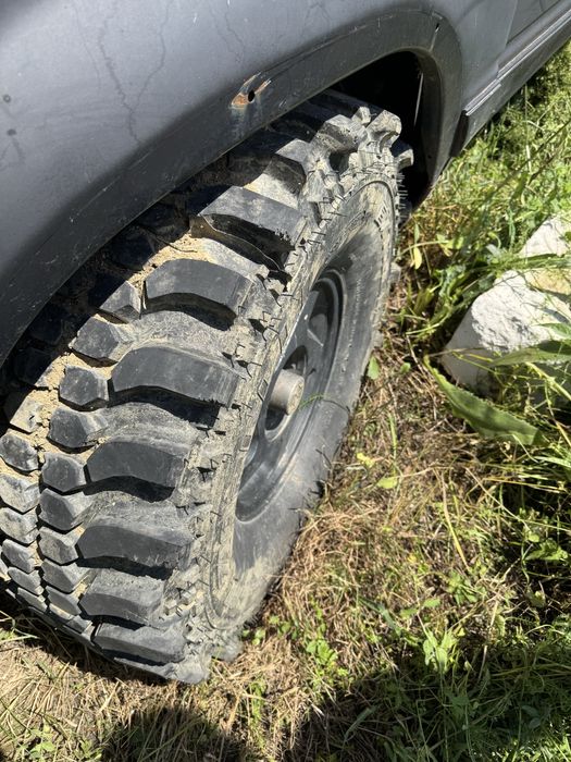Vand 4 jante cu cauciucuri offroad