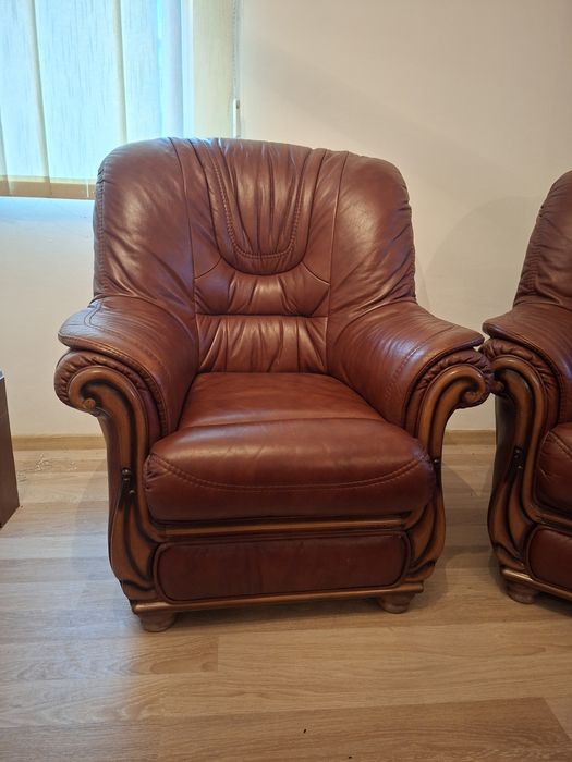 Set 4 fotolii din piele naturală, stare impecabilă, stil clasic