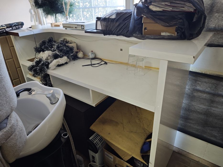 Рецепция за фризьорски/козметичен салон или BarberShop