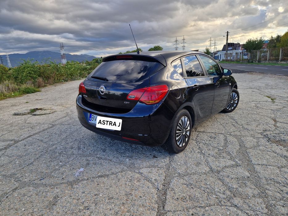 Opel astra J , 2011