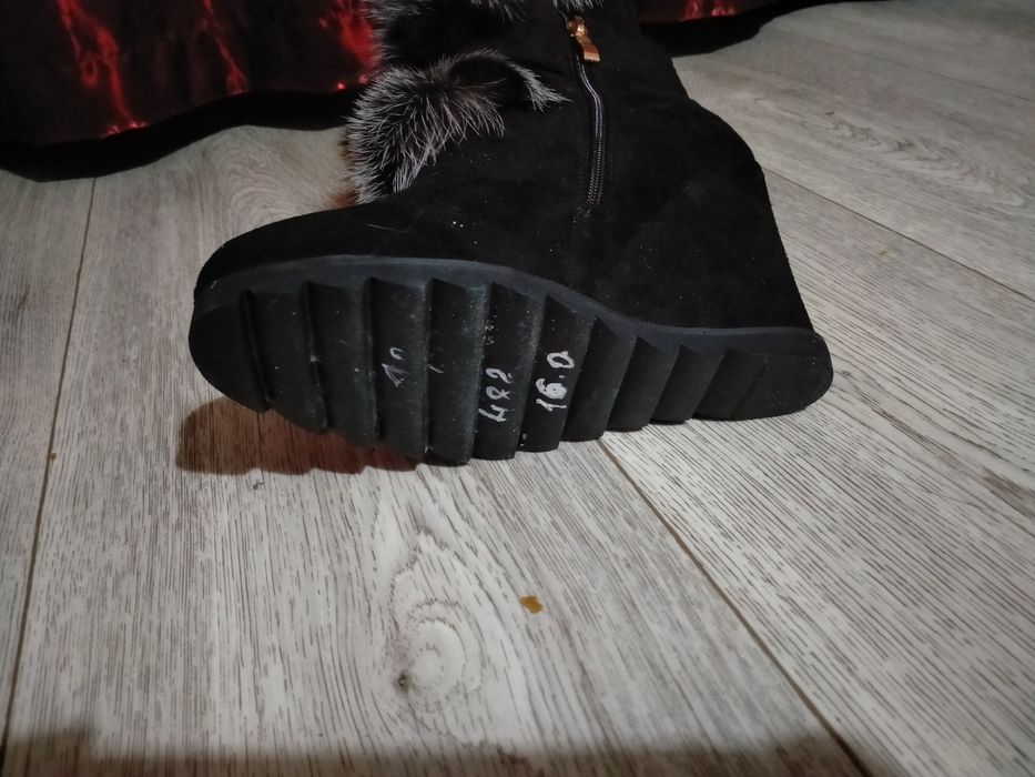 Продам зимный ботинки