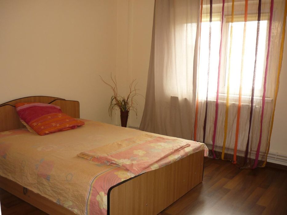 Ap 3 camere mobilat zona Buzăului