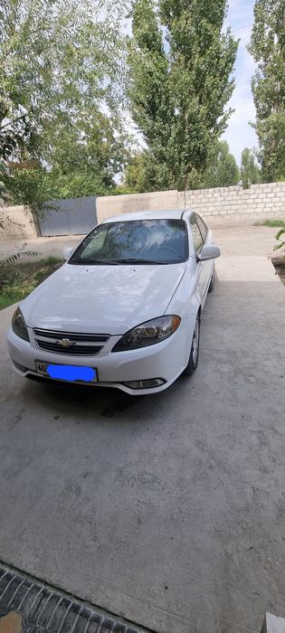 Jentrra 1 yevro avtomat 2015 yil obmen malibu 1