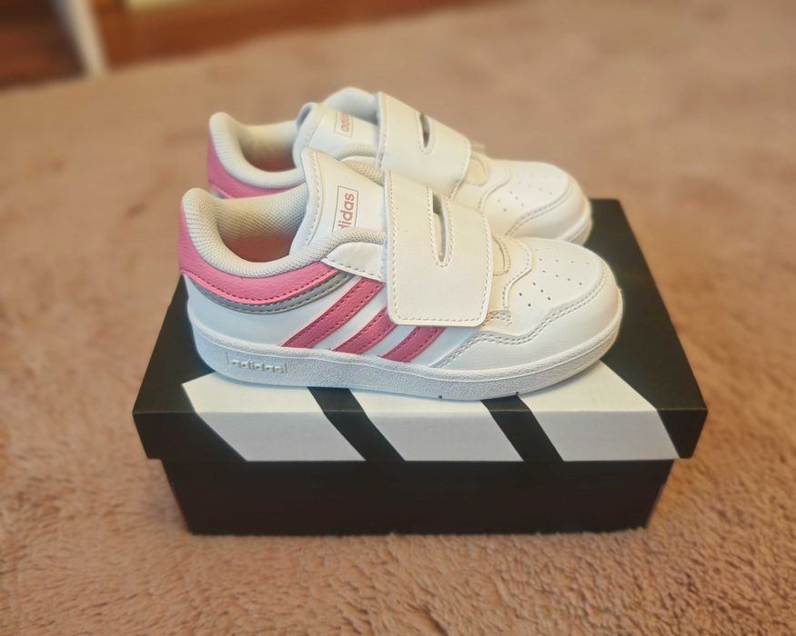 Adidasi Adidas Koops fetite