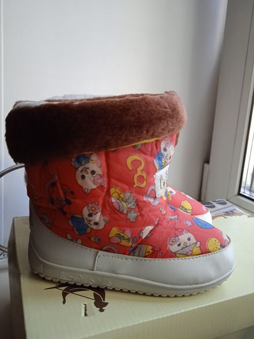 Сапожки детские новые