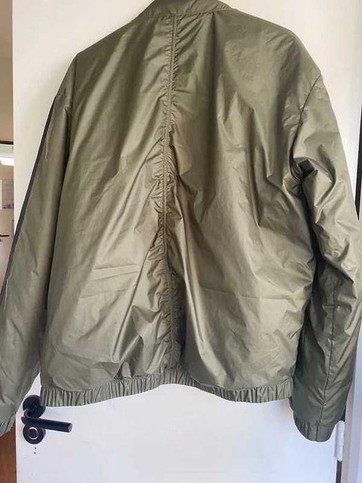 Adidas бомбер яке